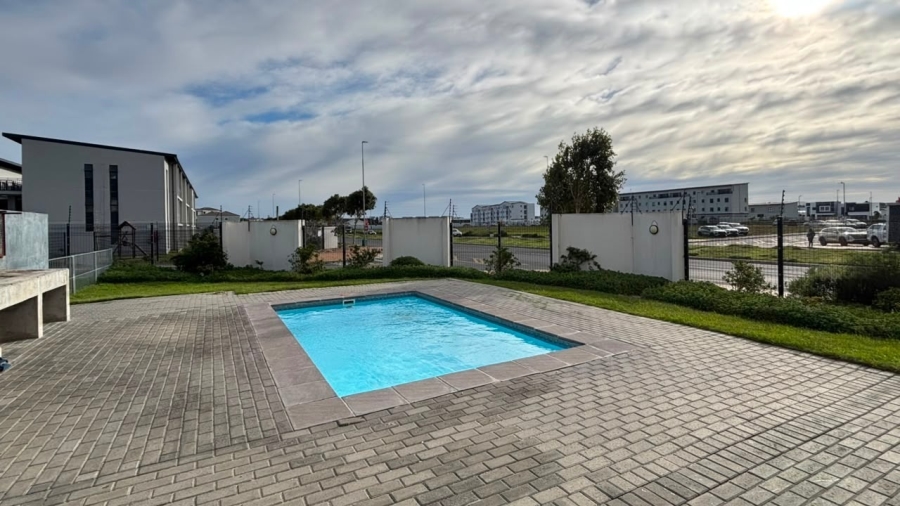 2 Bedroom Property for Sale in Parklands Western Cape